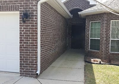 Pensacola Gutters - Seamless Gutters